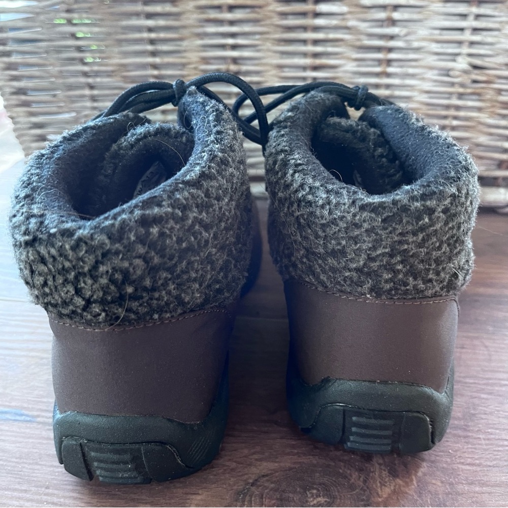 Propet women Madison ankle lace synthetic  brown booties. - Picture 3 of 5
